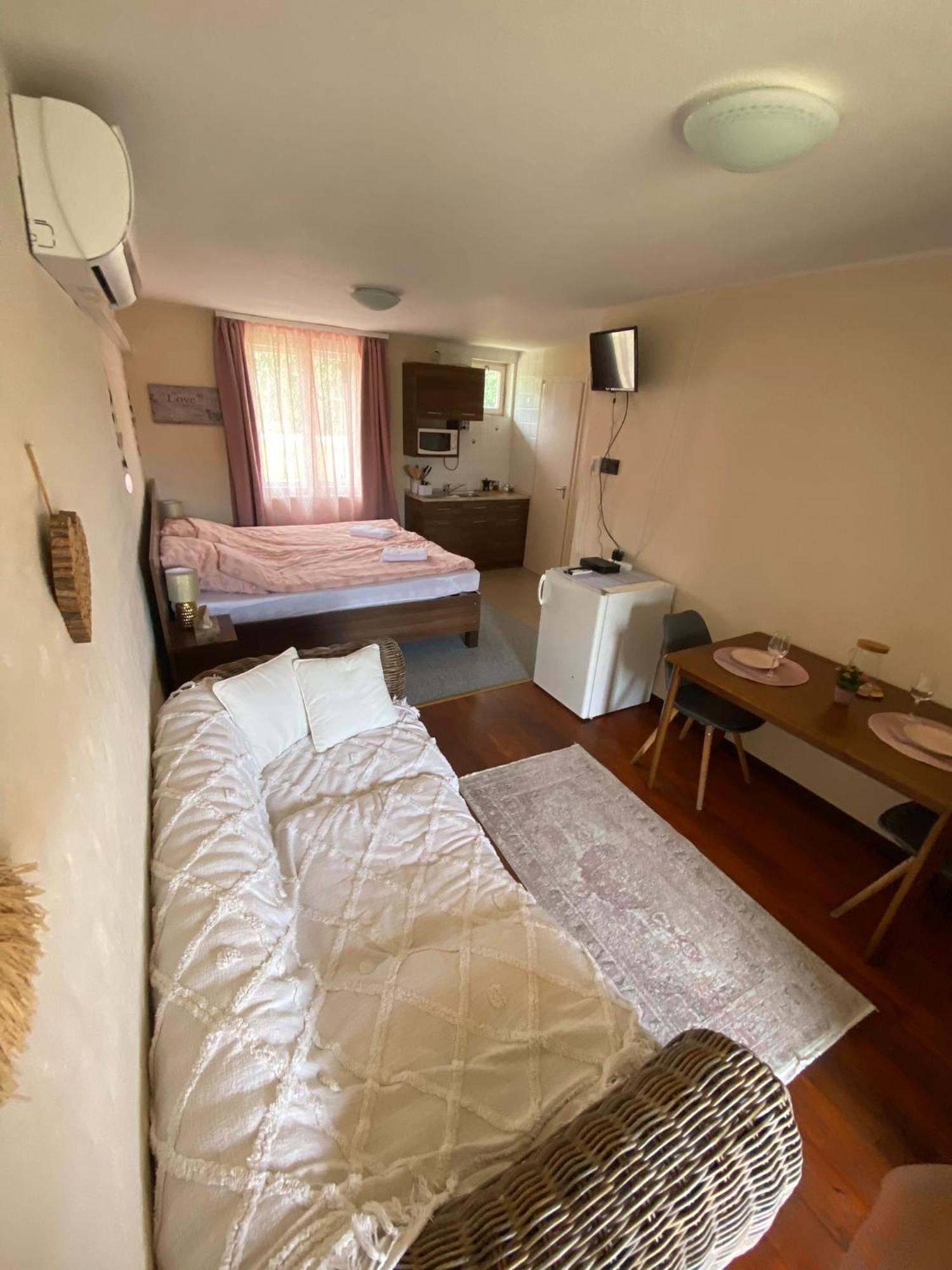 Summer Apartments Tiszakécske Extérieur photo